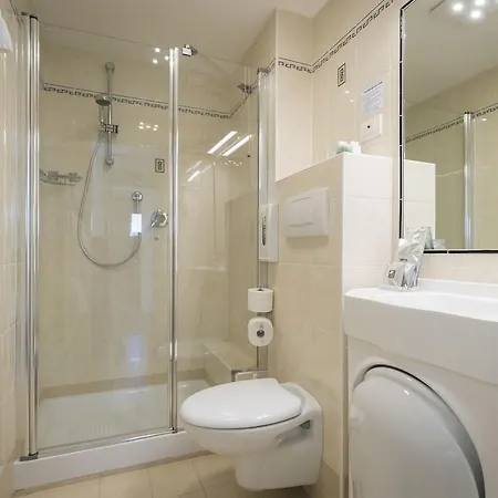 Hotel Vega 3*